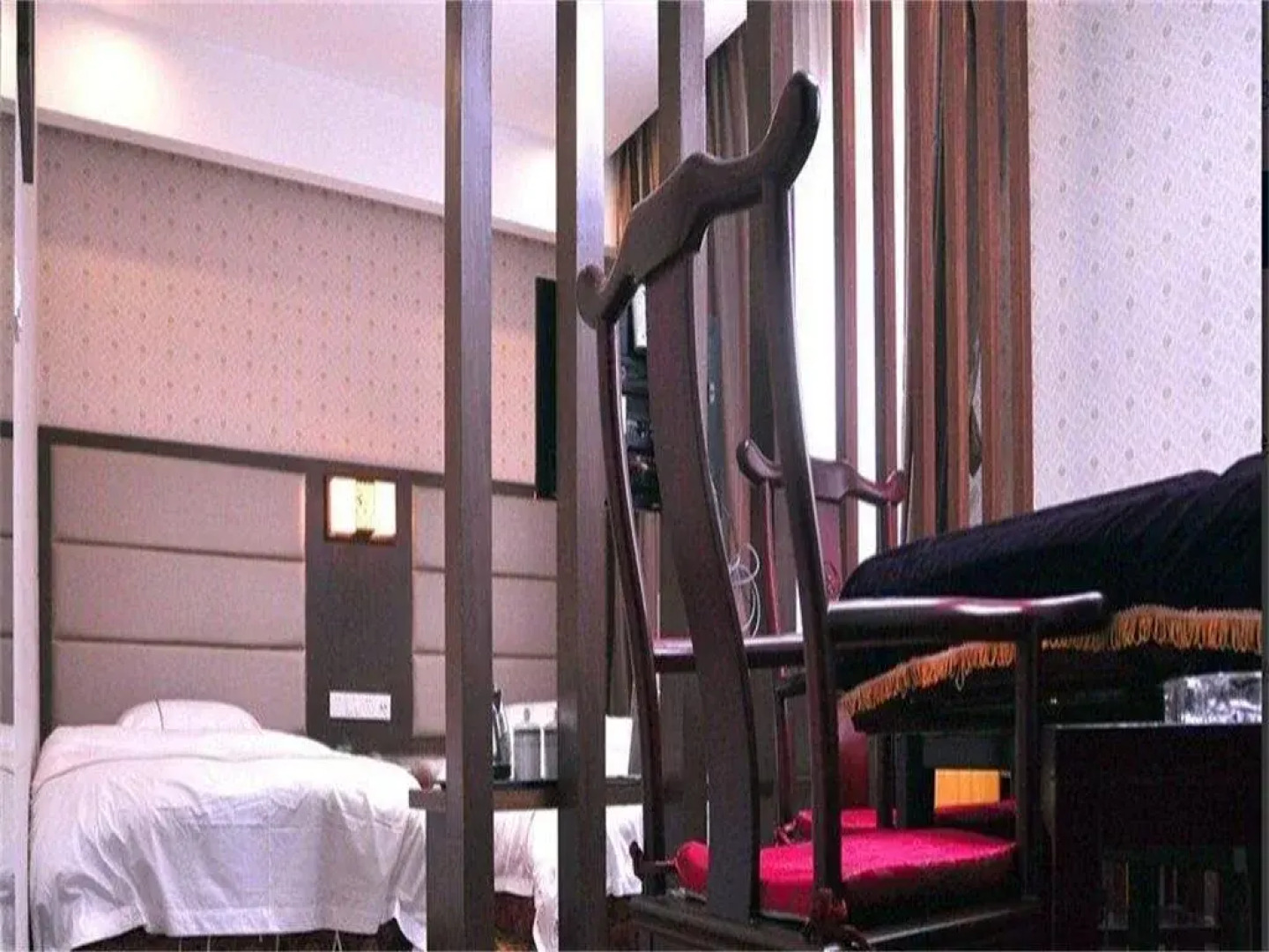 Jingzhou Yunlongshangfang Boutique Hotel