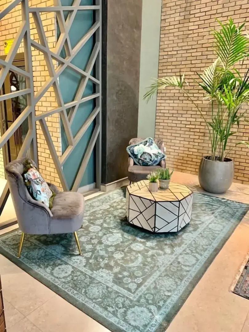 Nakheel Residence by House living