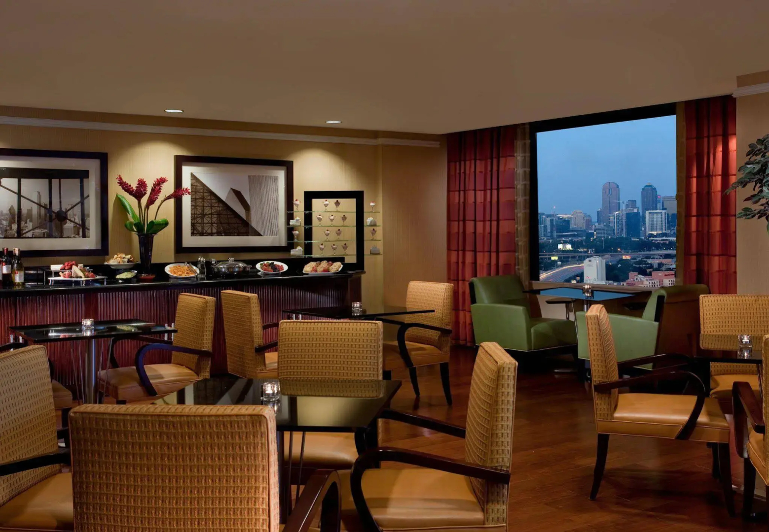 Renaissance Dallas Hotel