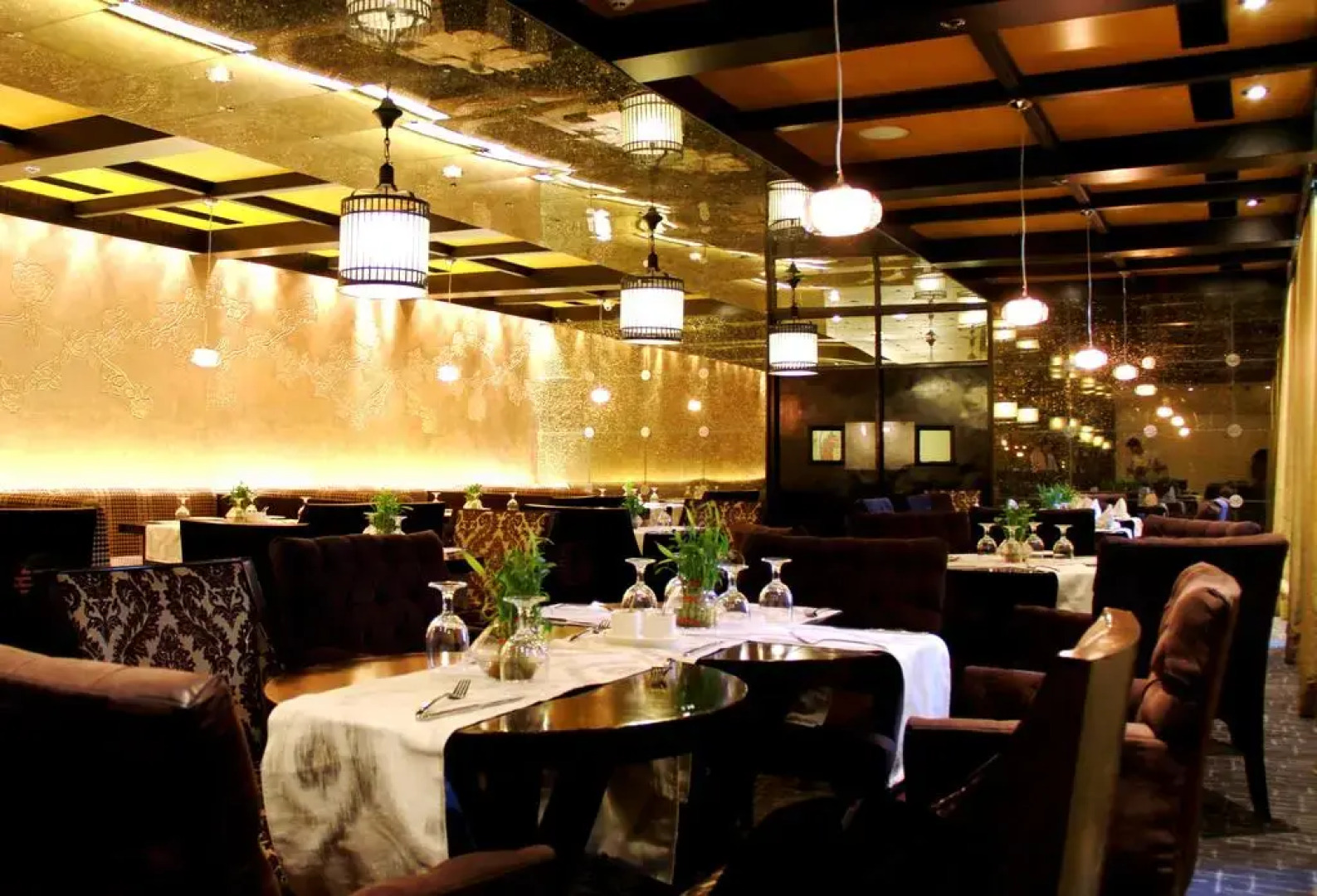 Taj Dal View Srinagar