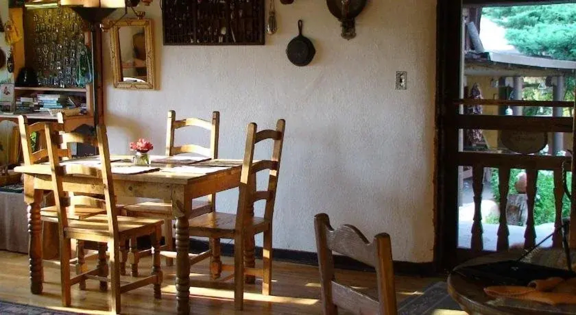 Old Taos Guesthouse B&B