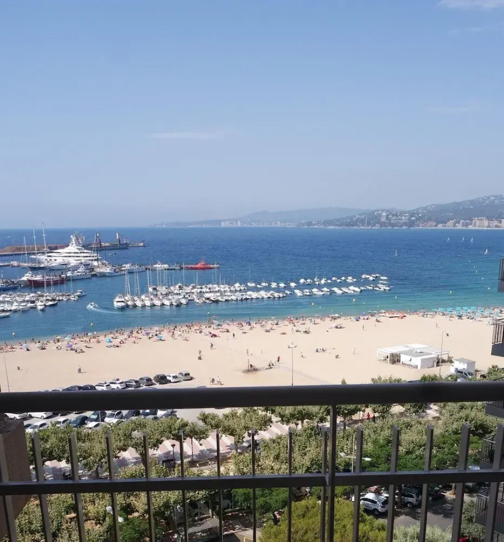 Palamos beach apartment
