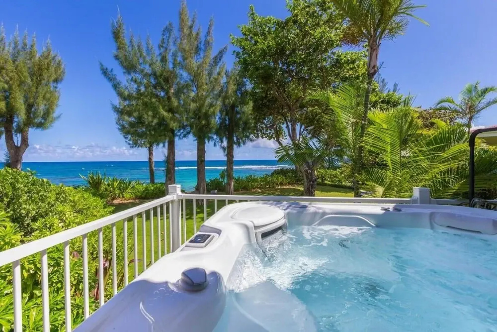 Camp Alealea 6 Bedroom Home by RedAwning