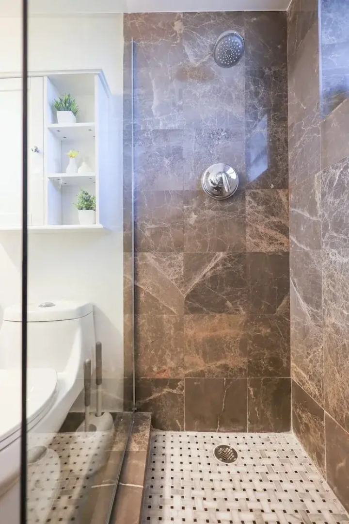 La Marinita- Marina Views Pool Parking Location