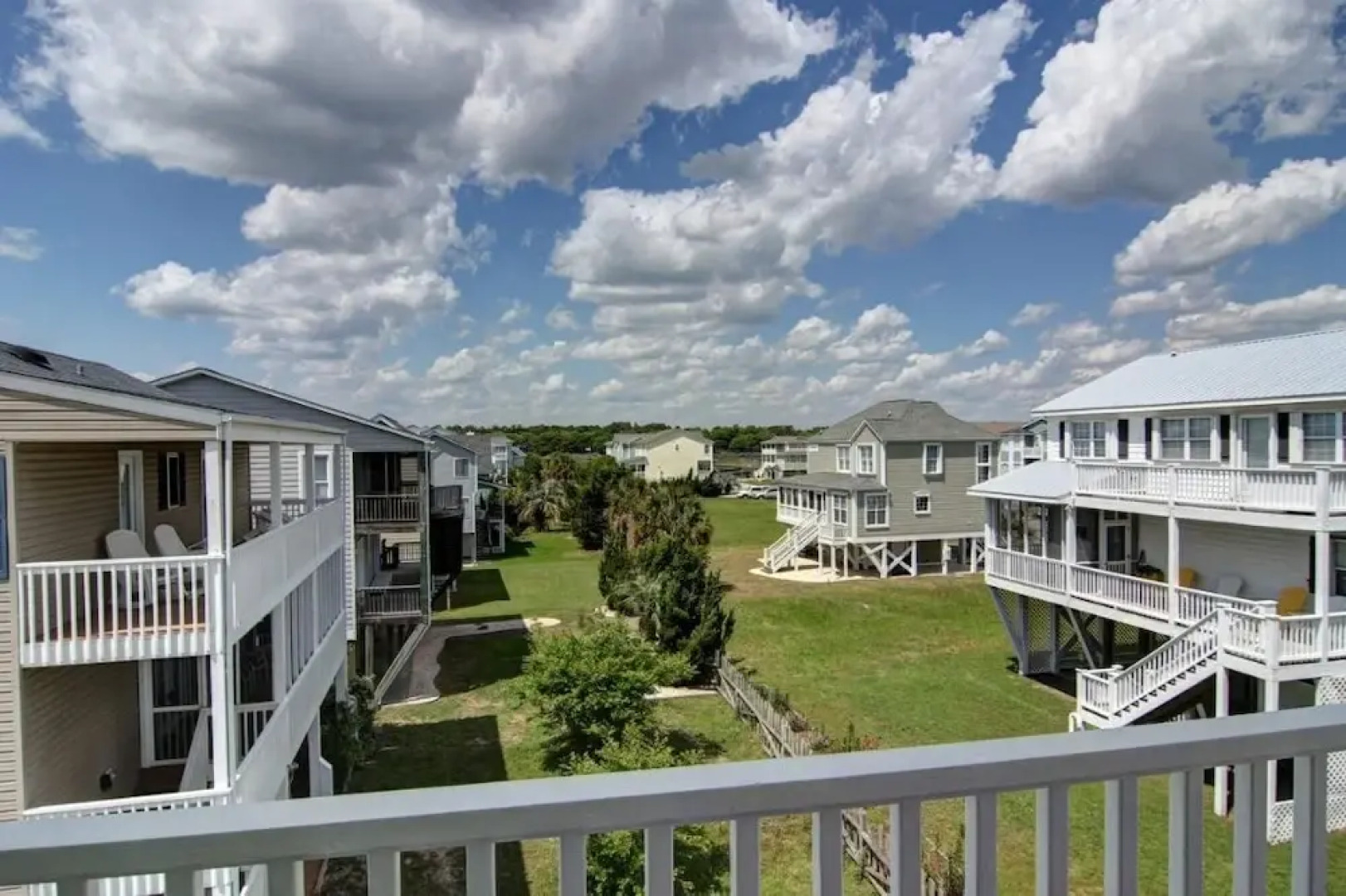 Welcome  4 Bedroom Home by RedAwning