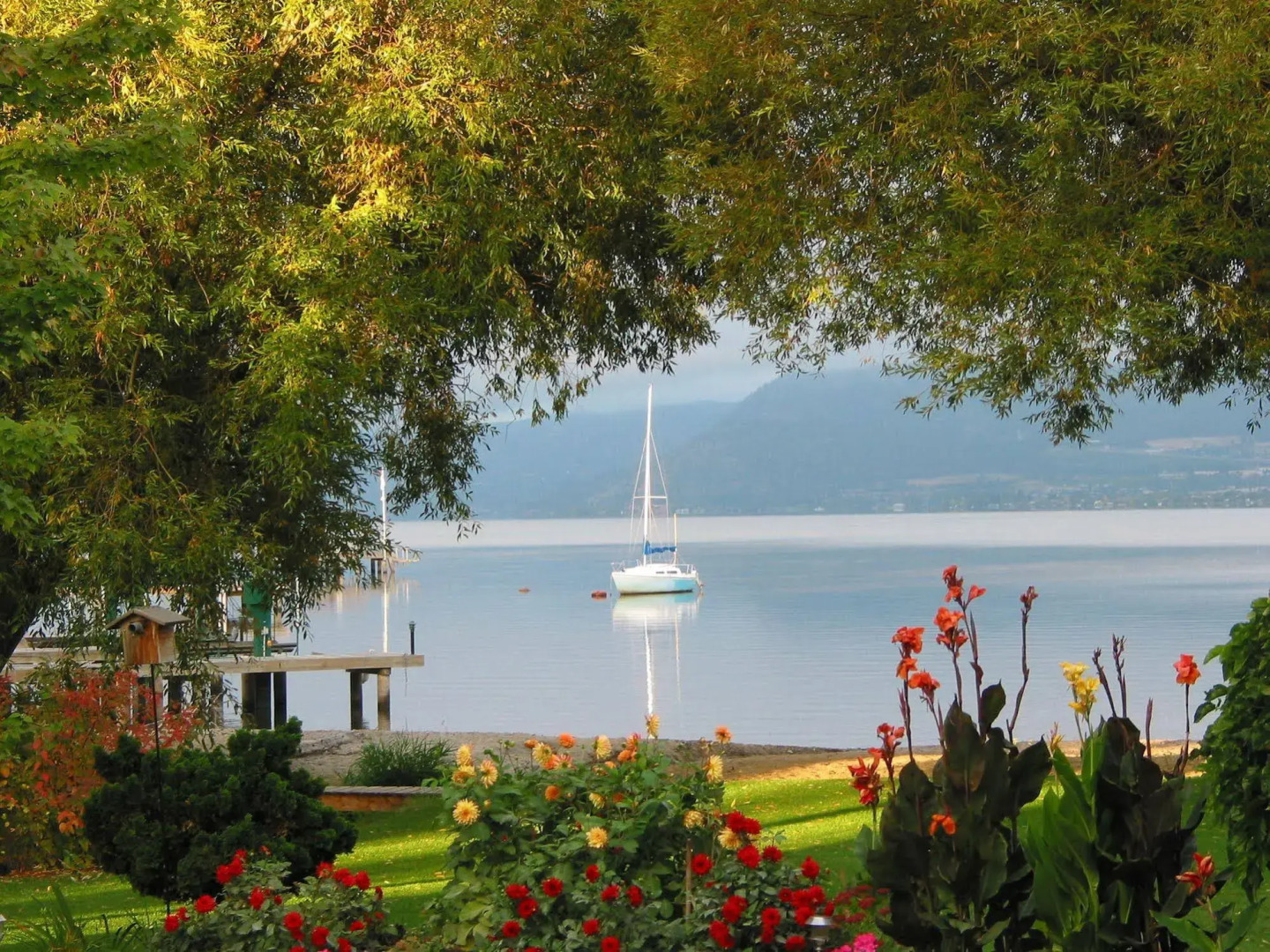 Lakeshore Bed & Breakfast