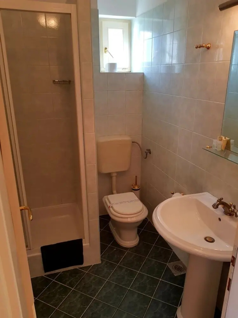 Villa Rava rooms & restaurant