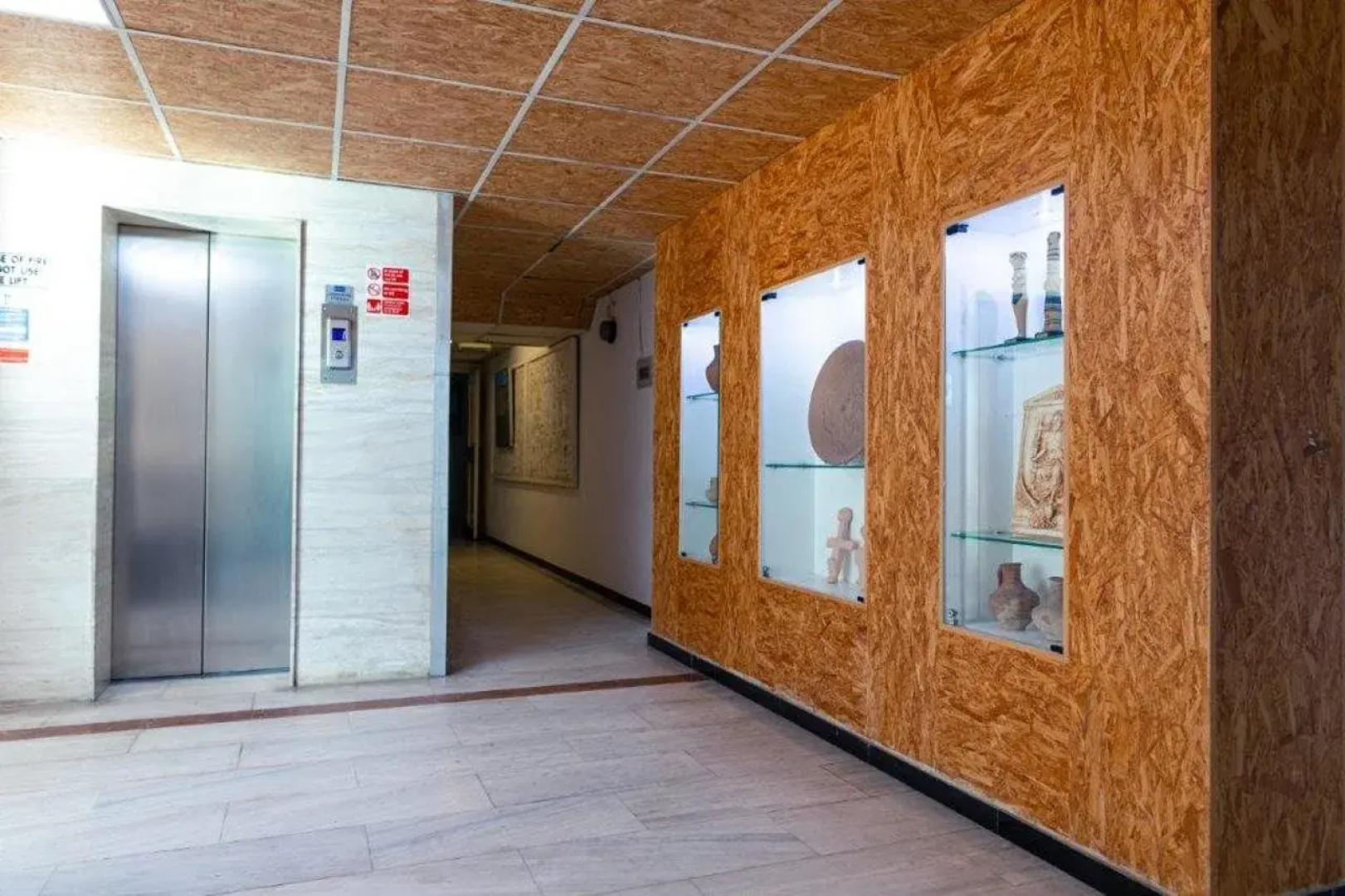 Nereus Hotel