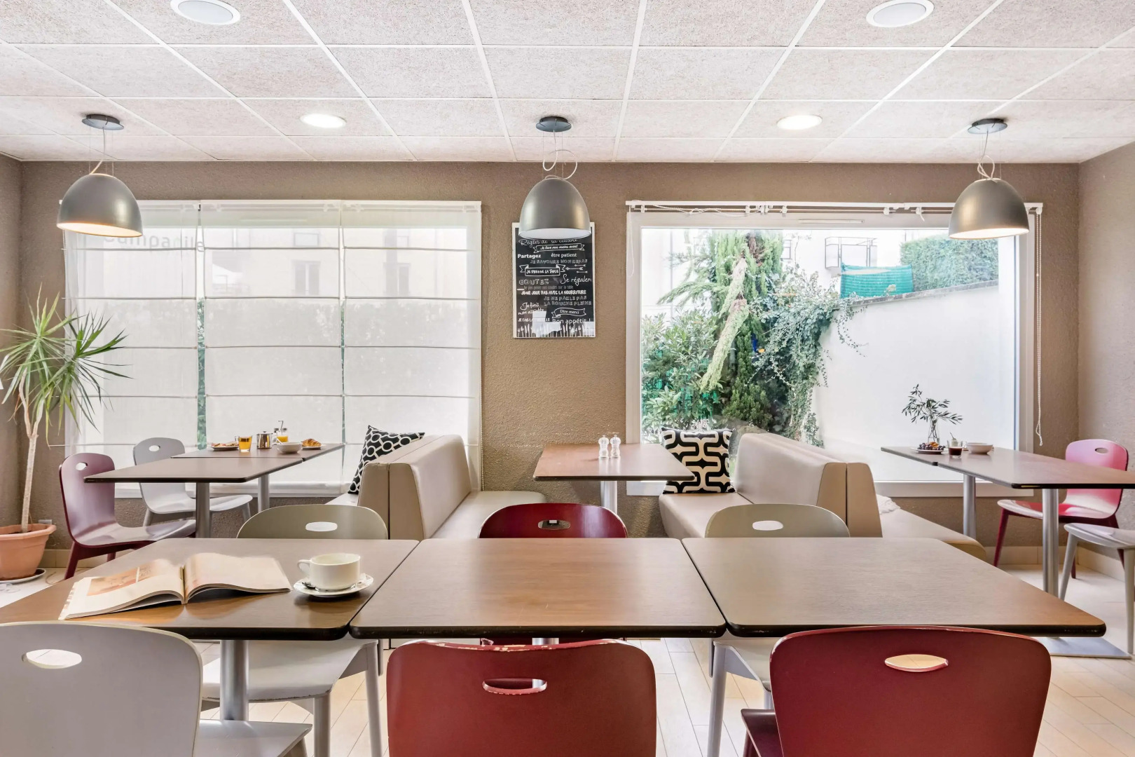 Campanile Geneve - Ferney-Voltaire