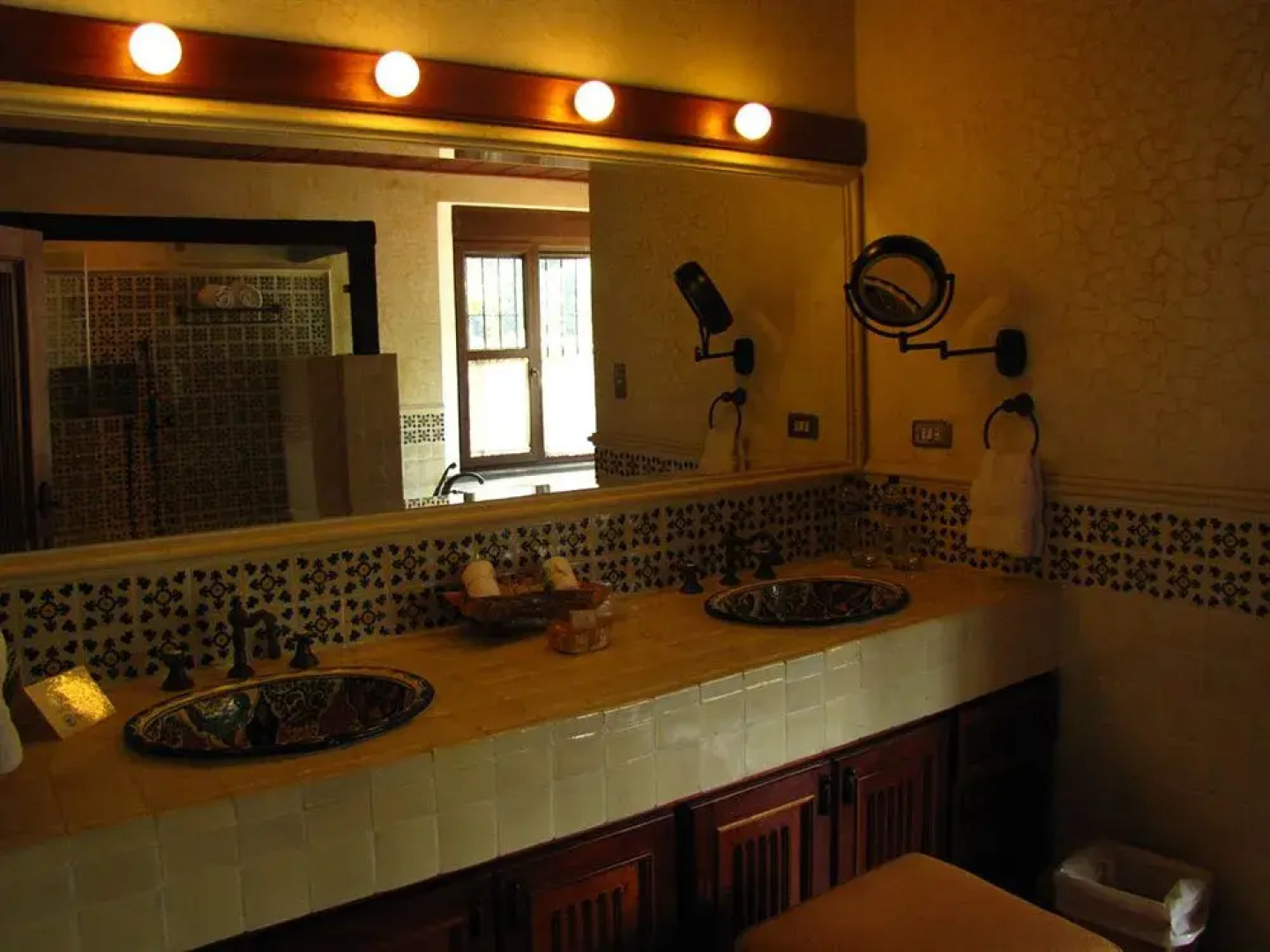 Filadelfia Coffee Resort & Tours