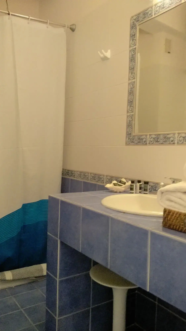 Paradise Art Hotel