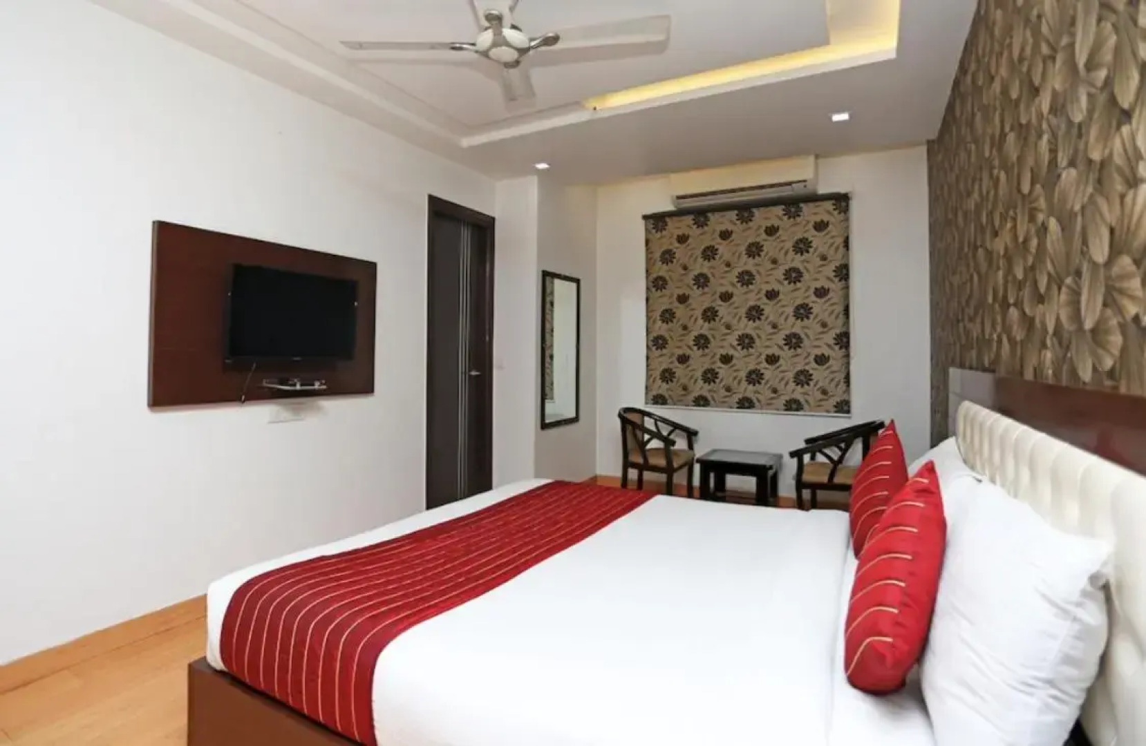 Hotel Mukund Residency