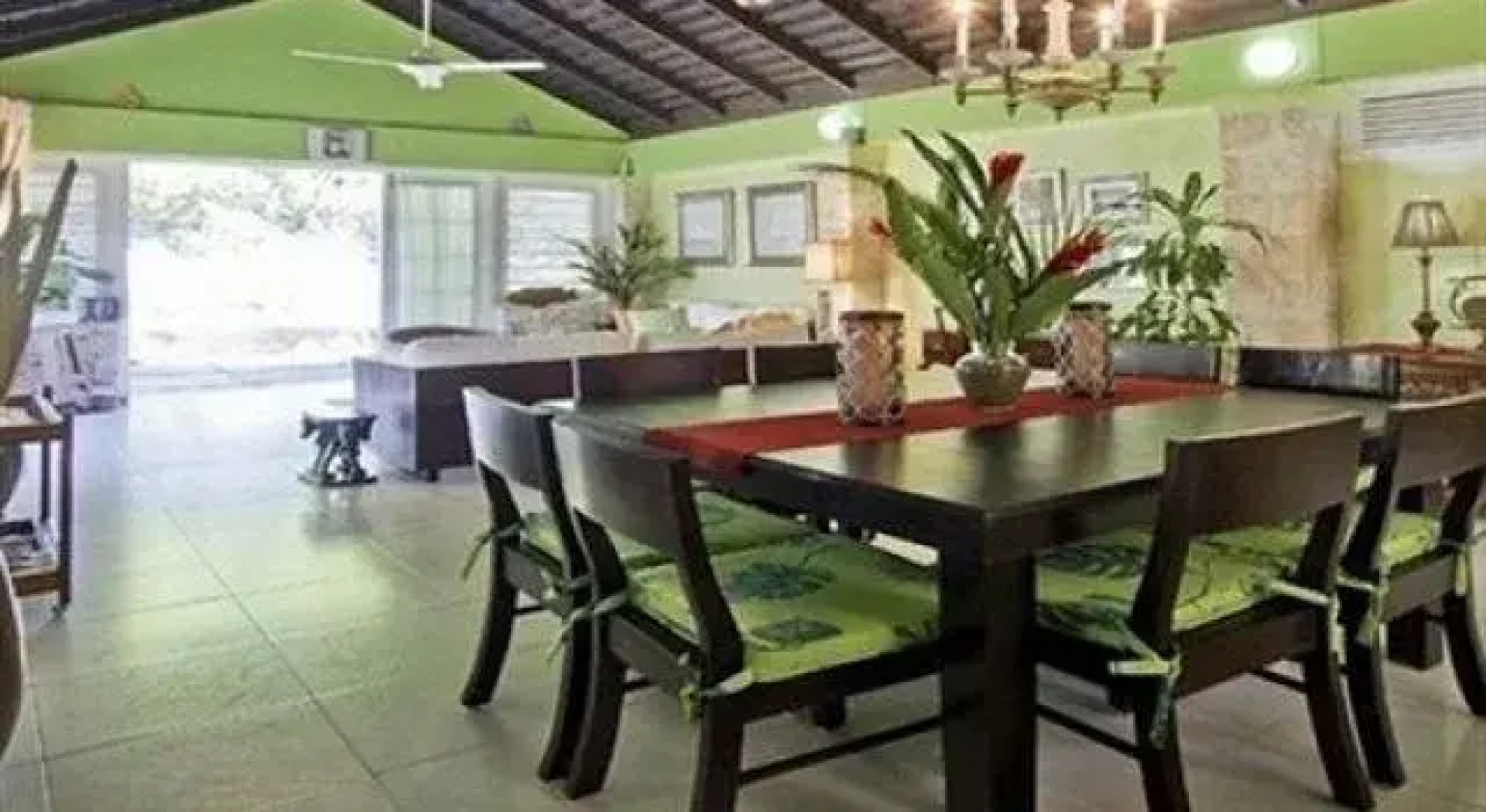 Paradise Beachfront Villas