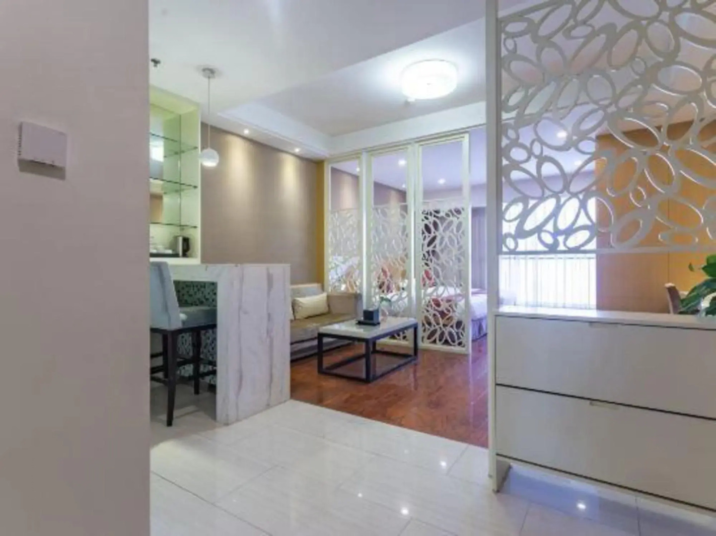 Kombo hotel apartment