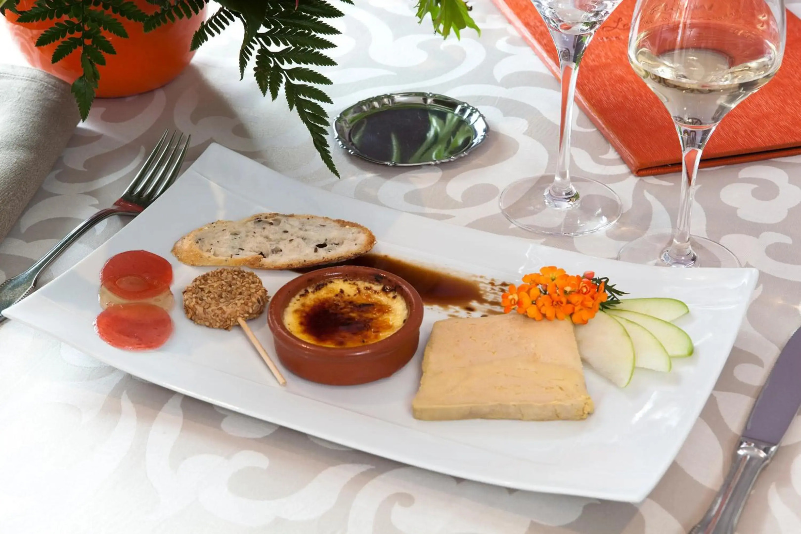 Hôtel CARRER Le Rhien