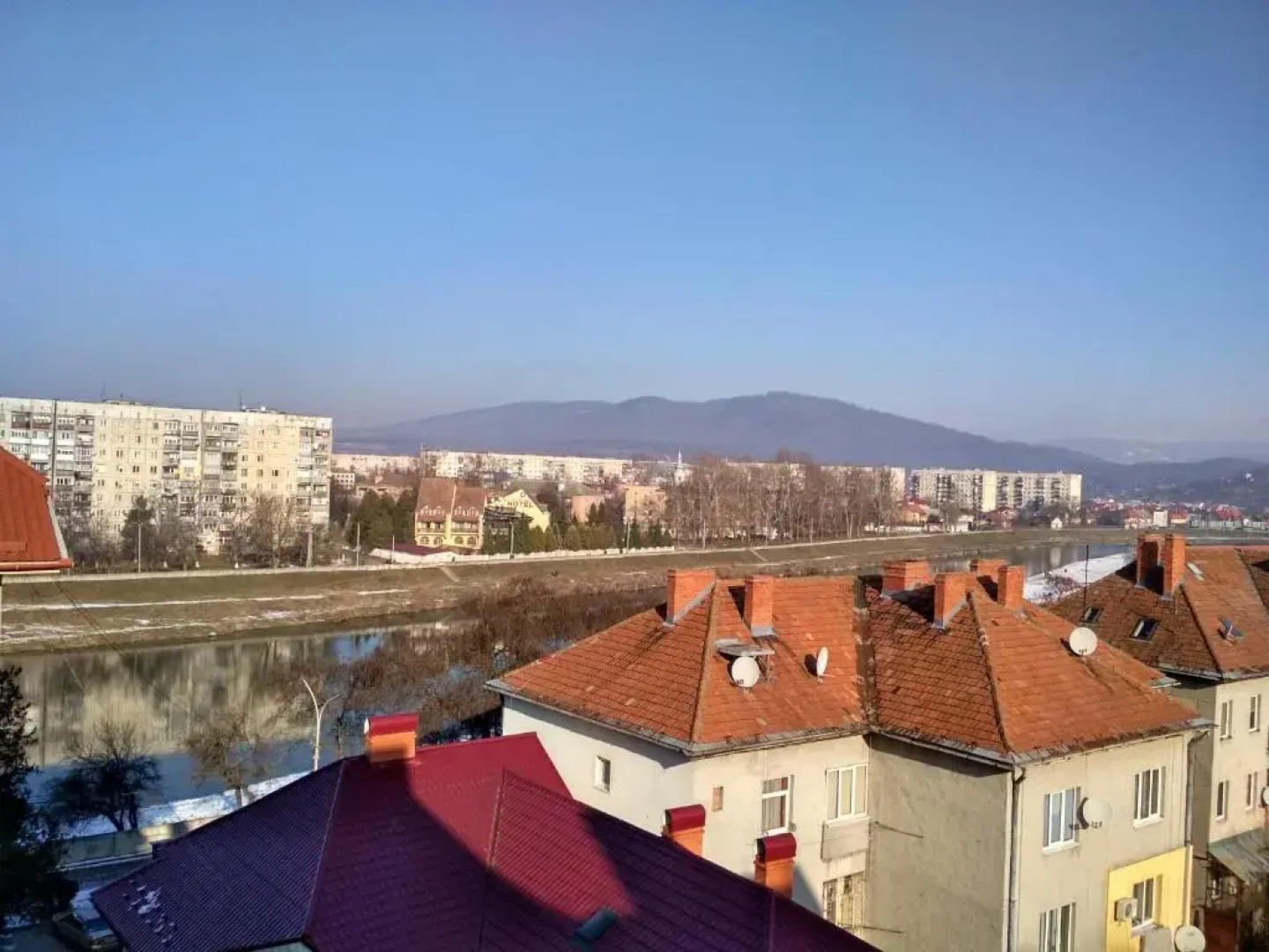 Apartments on Parkaniya 2a