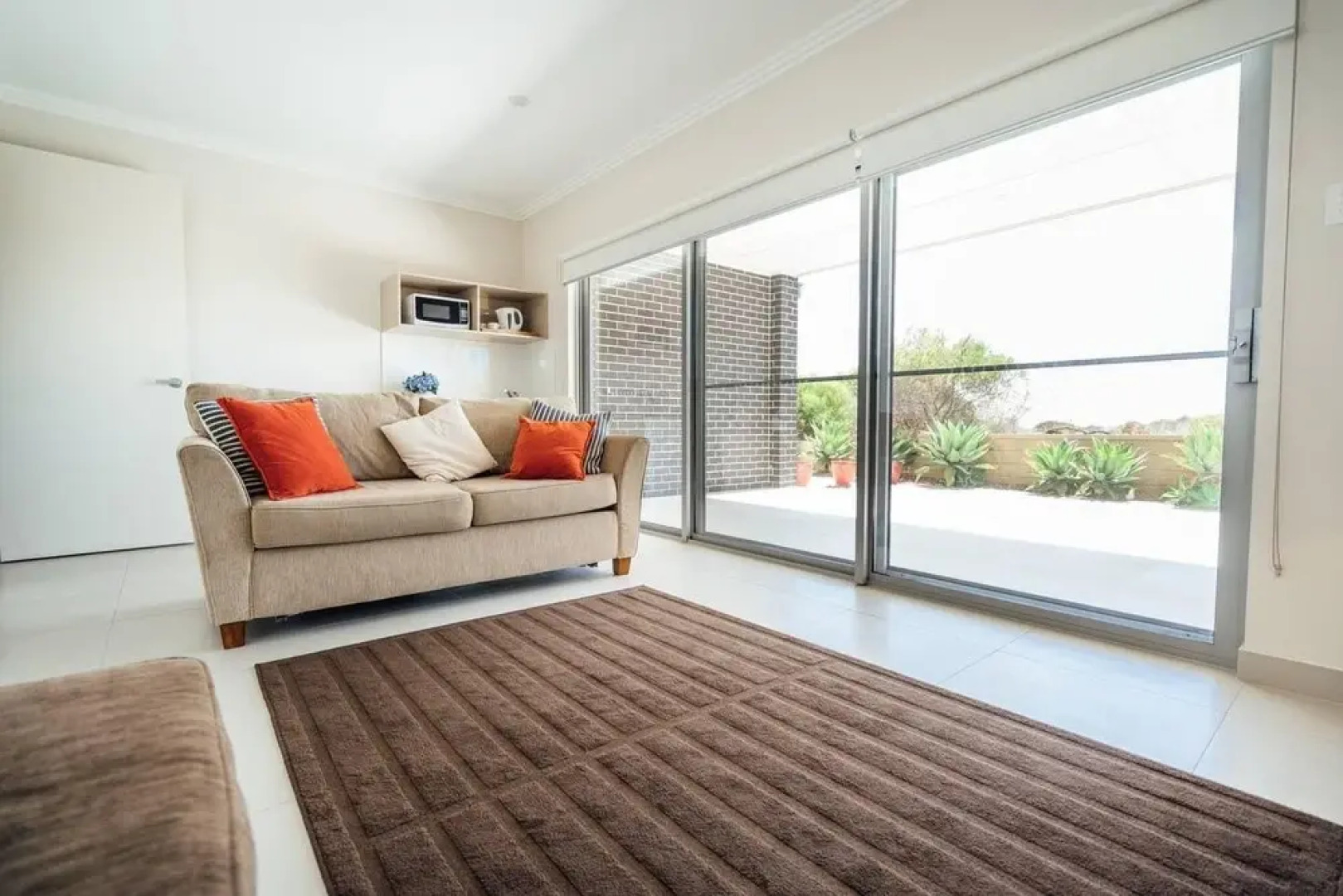 La Bella Vita-beachfront Living - Lift - Sunset Views