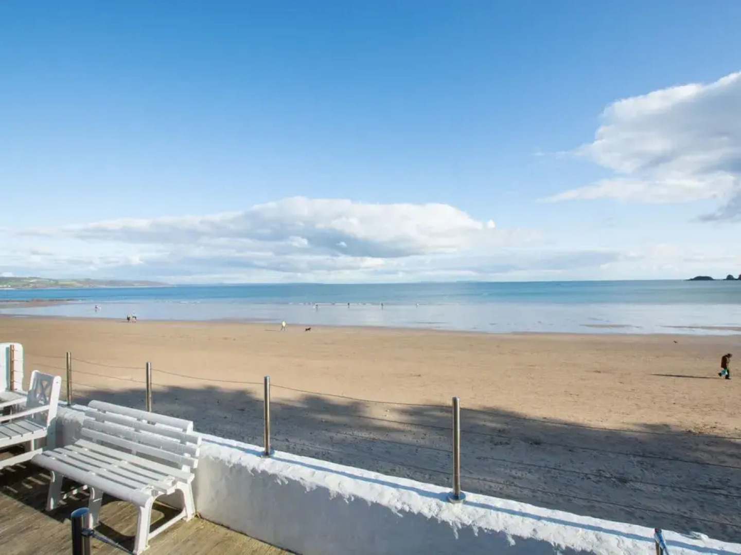 Wonderful Holiday Home With Beautiful Views and Sliding Doors to a Luxury Terrace