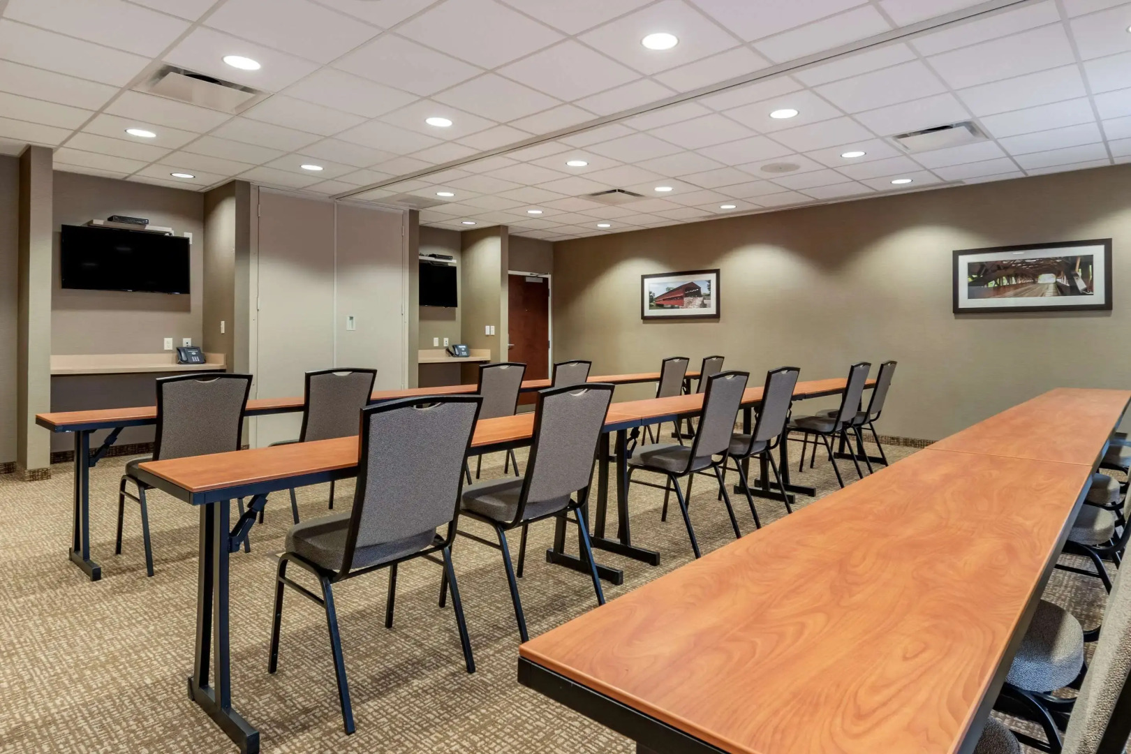 Comfort Inn PA Turnpike - 1-81