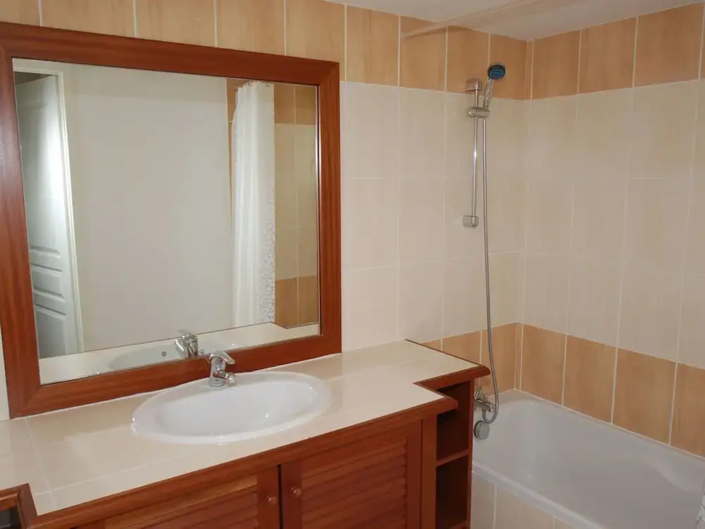 Charming holiday home with dishwasher located at golf course