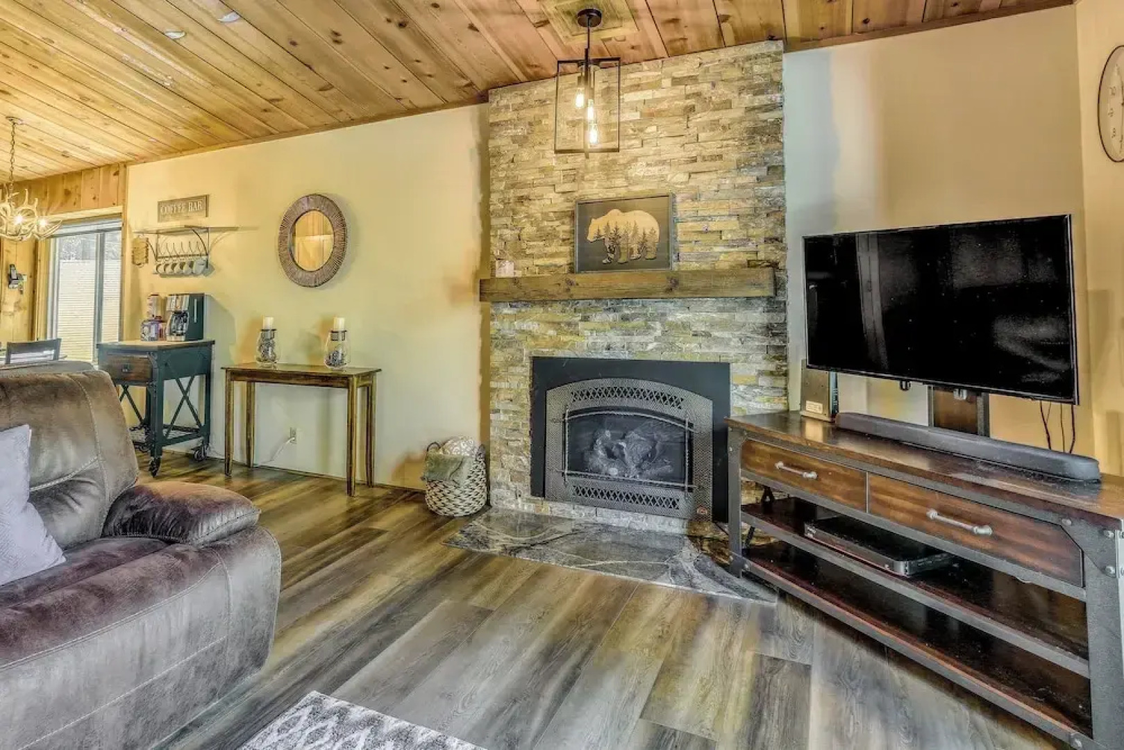 3 Mi to Shaver Lake: Cozy 'bears Hideaway' Cabin!