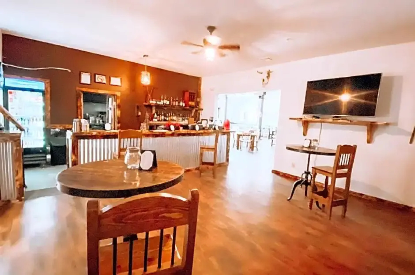 Creekside Lodge and Cabins