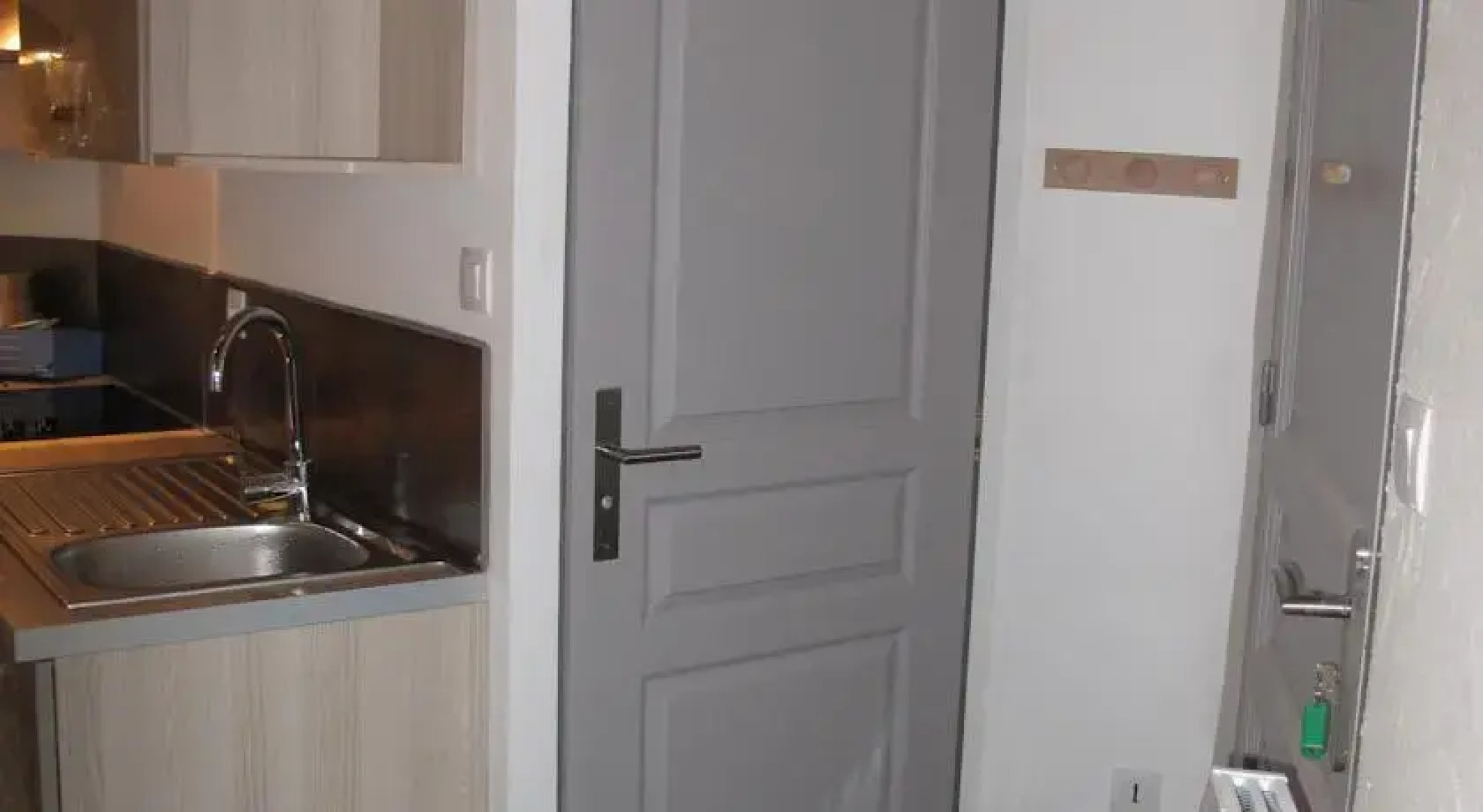 Les Coloris "Lofts and Lakes"