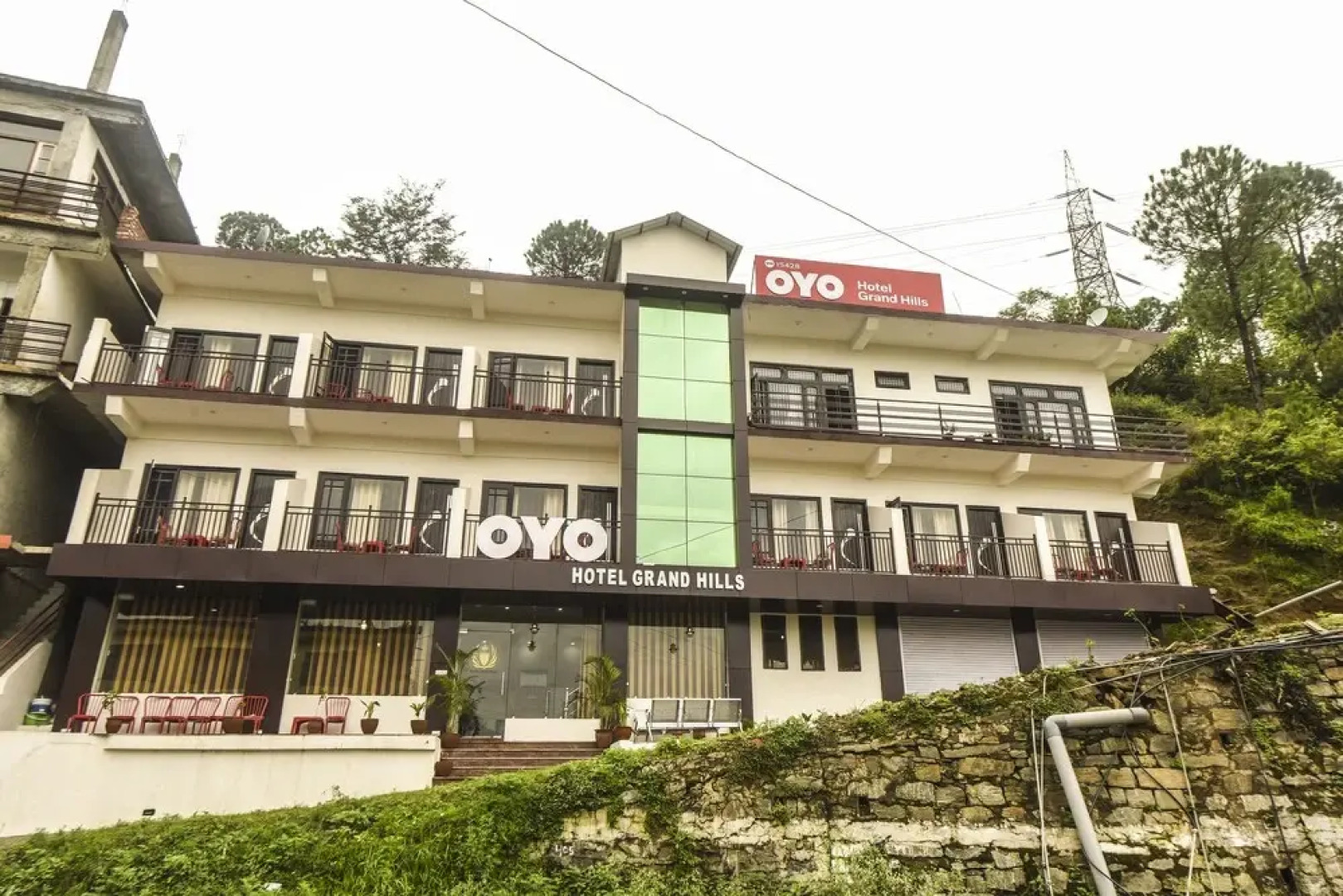 OYO 15428 Hotel Grand Hills