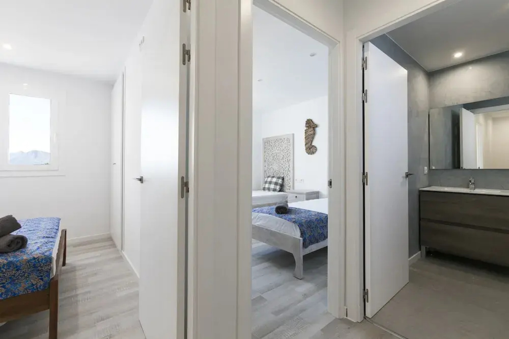 Vista Roses Mar - Villas Batik