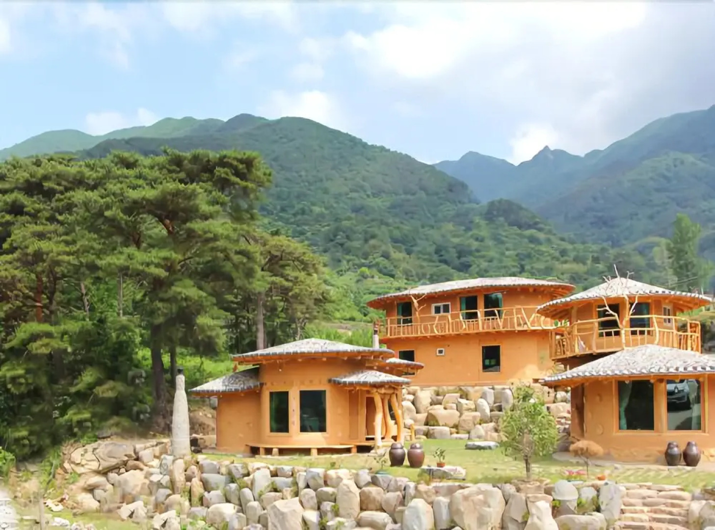 Hadong Clay House Landscape Pension