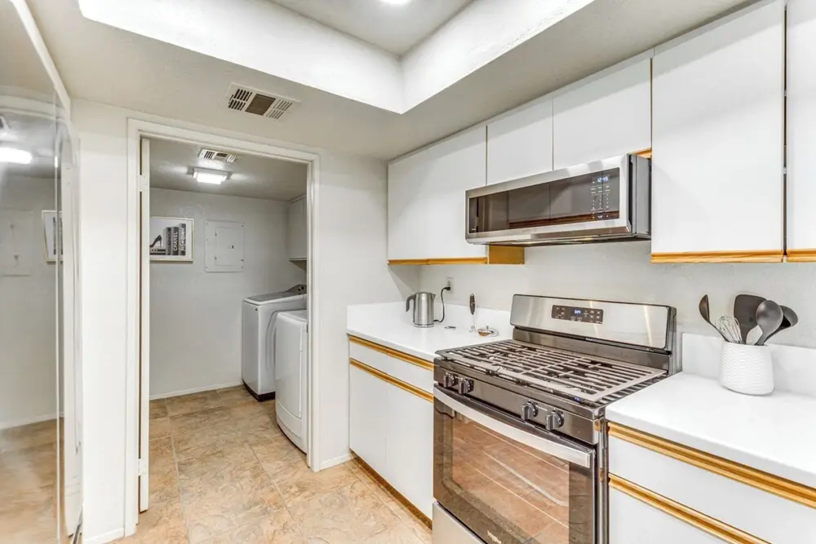 Golf, Hike & Relax: Cathedral City Condo