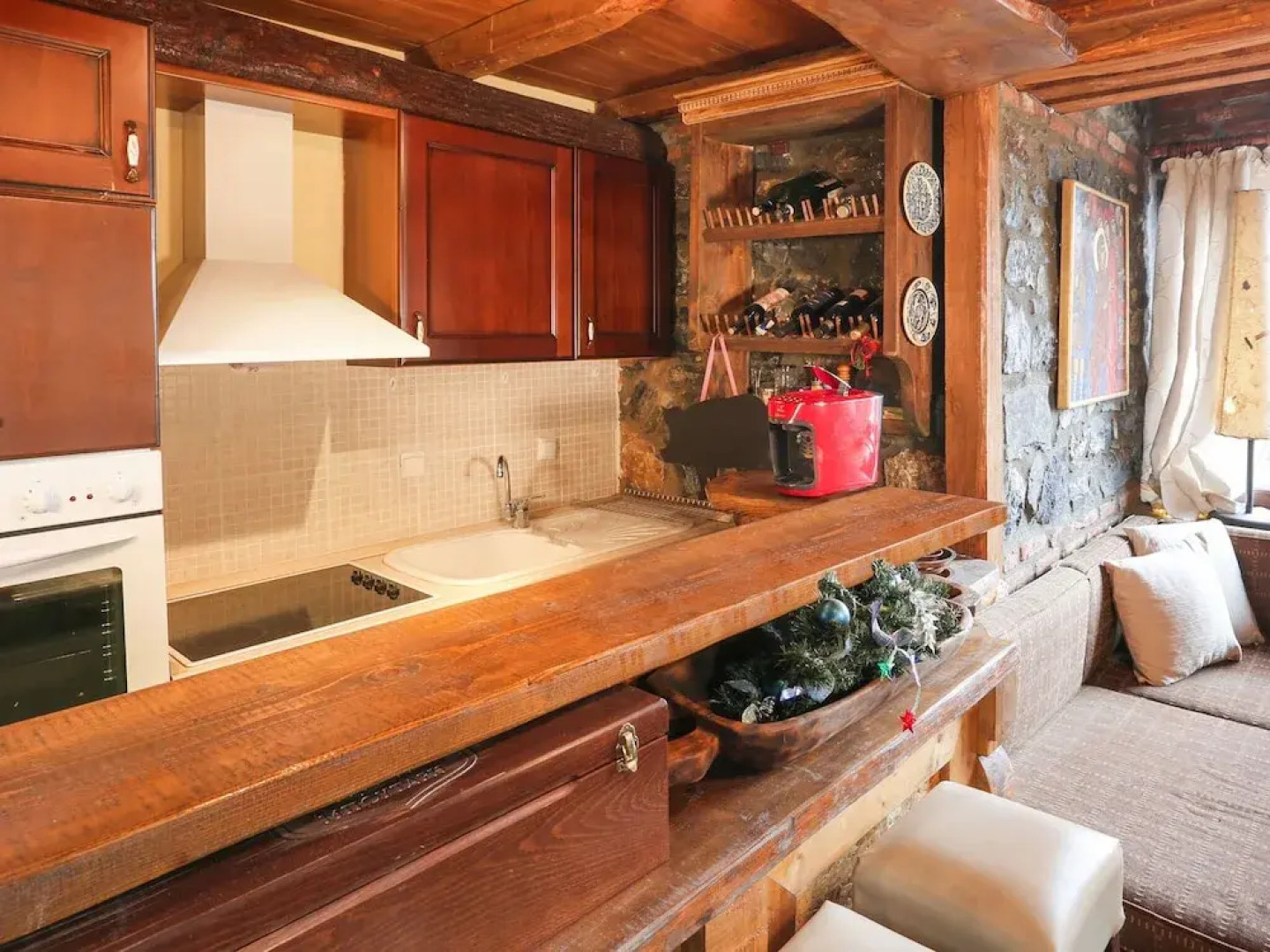 Traditional Holiday Home in Pella With Jacuzzi