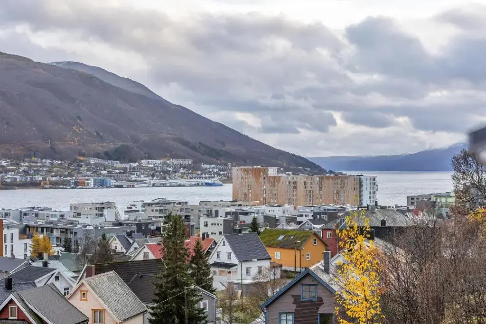 Enter St. Elisabeth Suites