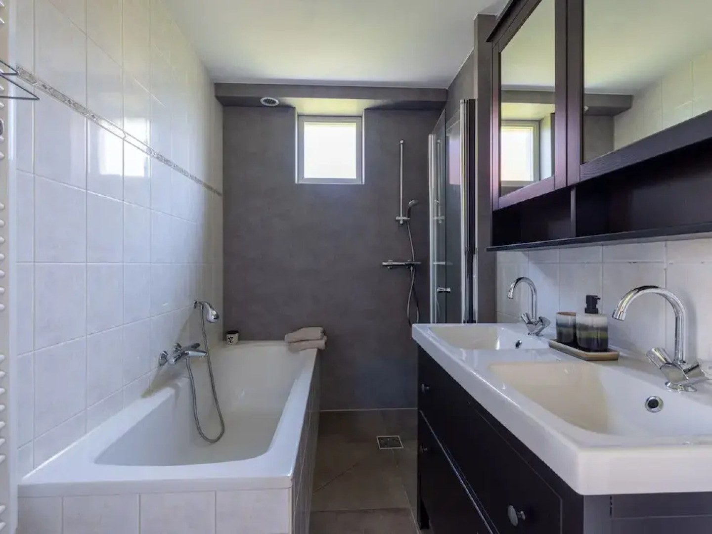 Beautiful House With Dishwasher and Sauna, 19 km From Hoorn