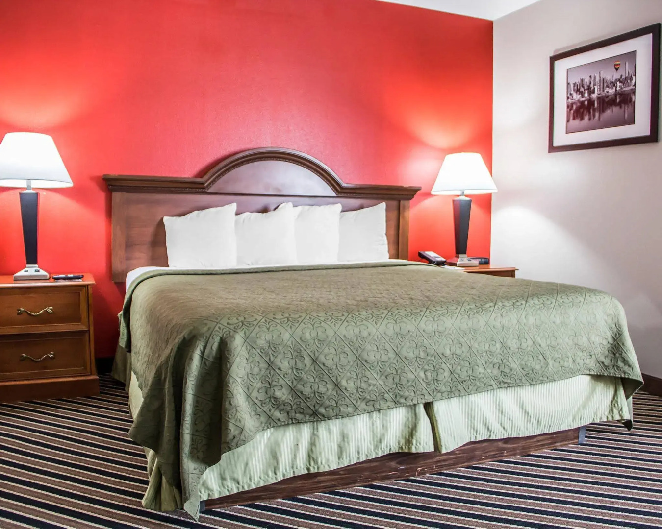 Quality Suites Tulsa I-44