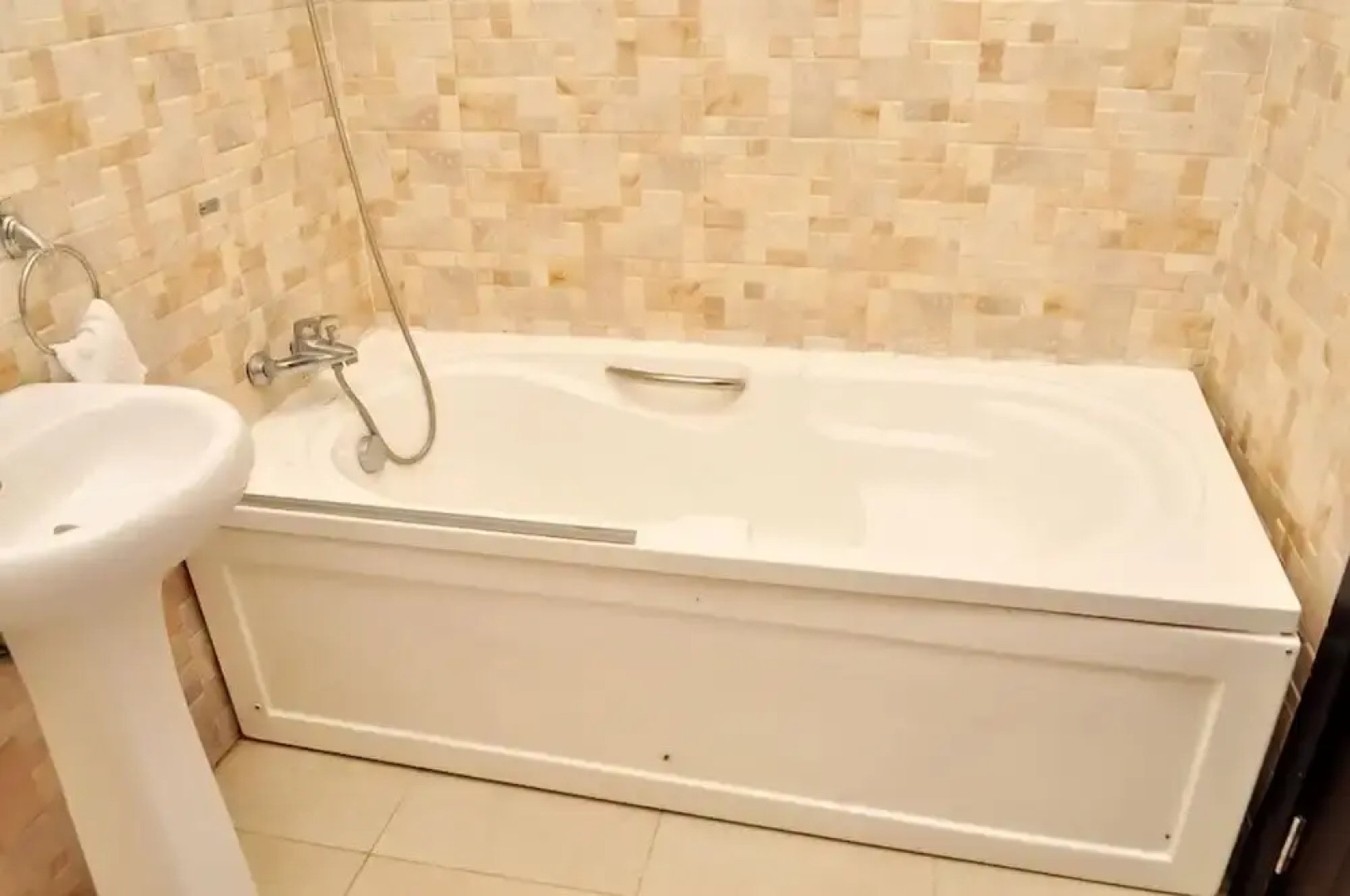 Qeesh Quintessential Apartments