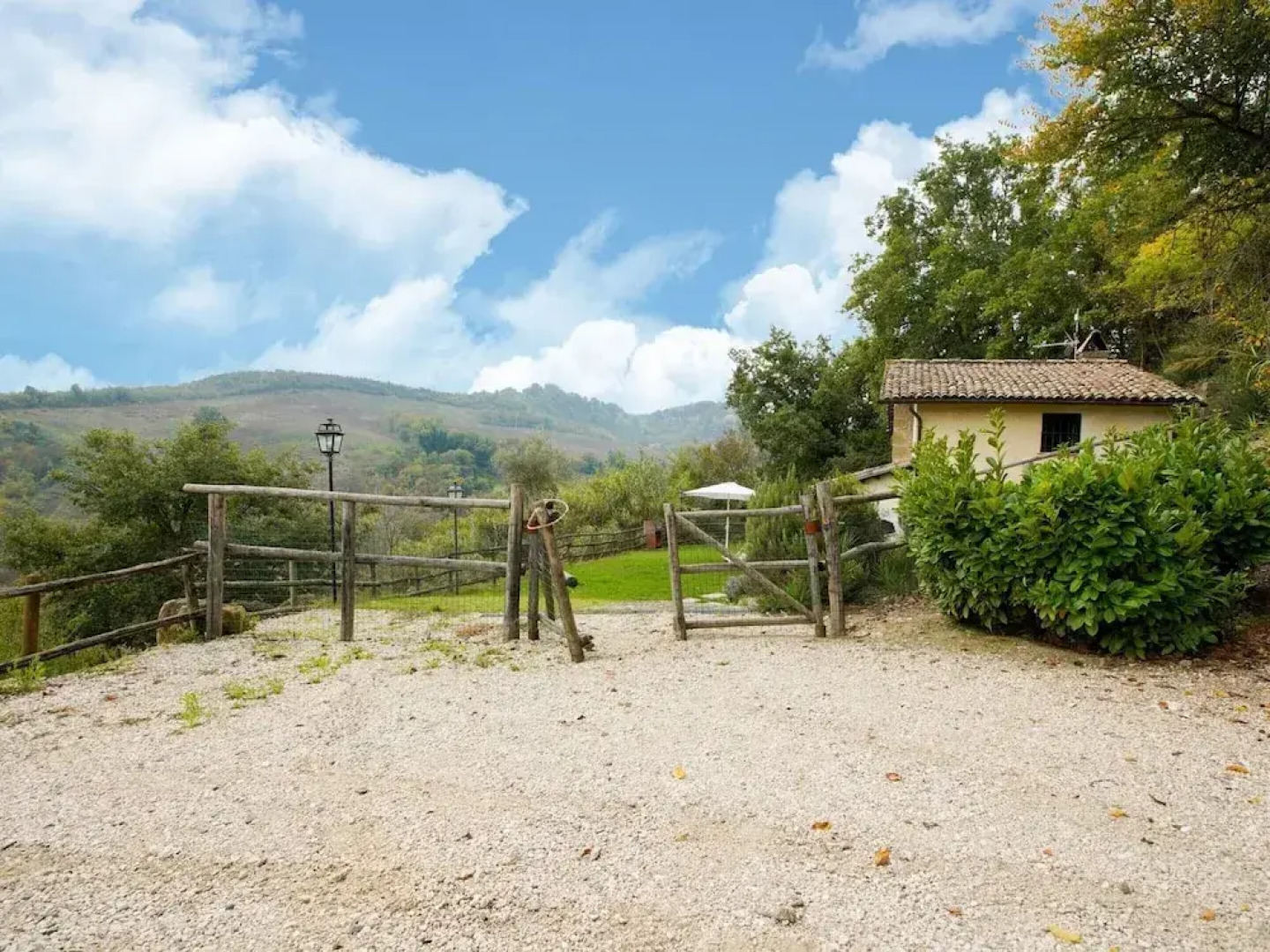 Villa in Rome With Pool & Stunning Views