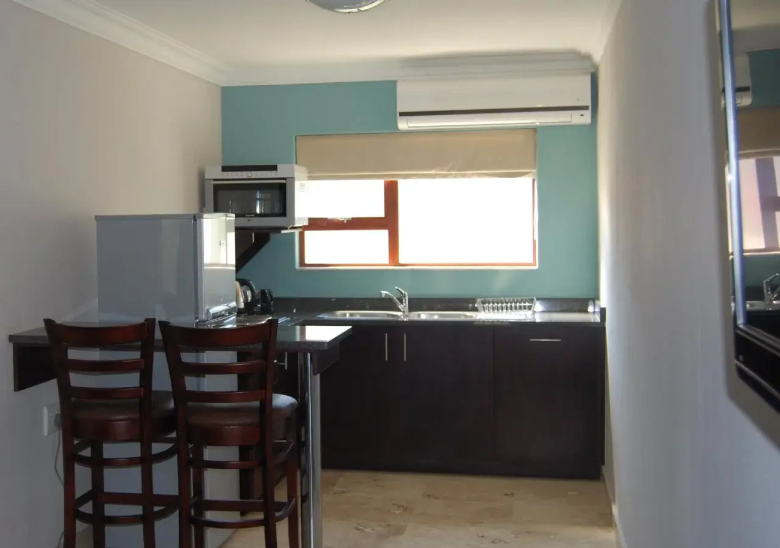 Sunninghill Guest Lodge