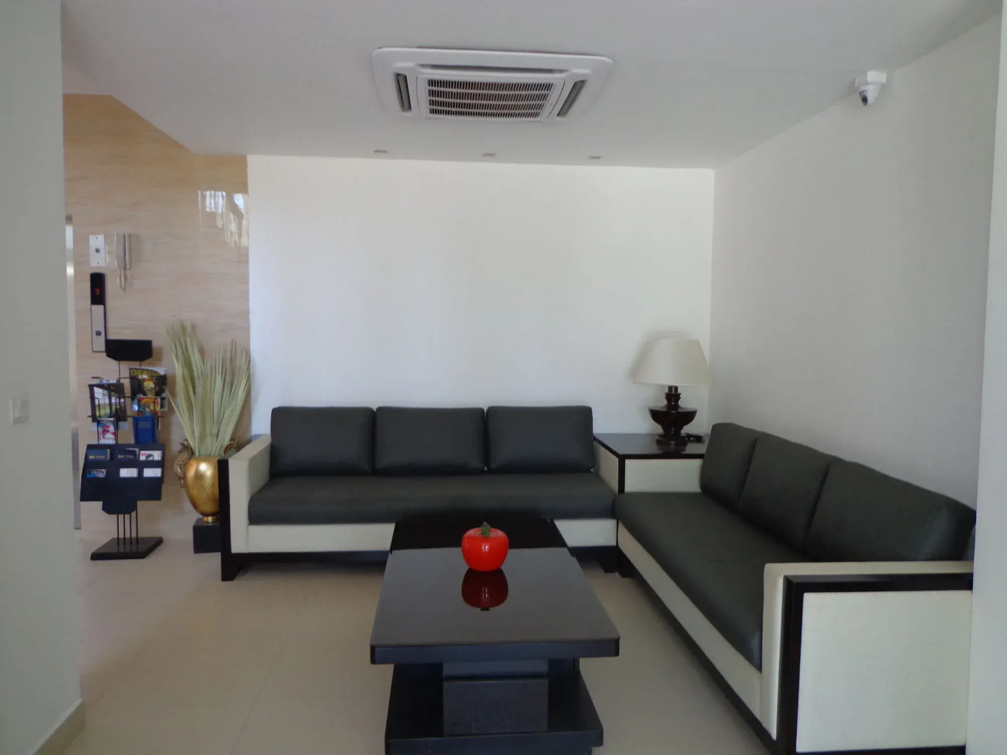 Earl's Red Passikudah