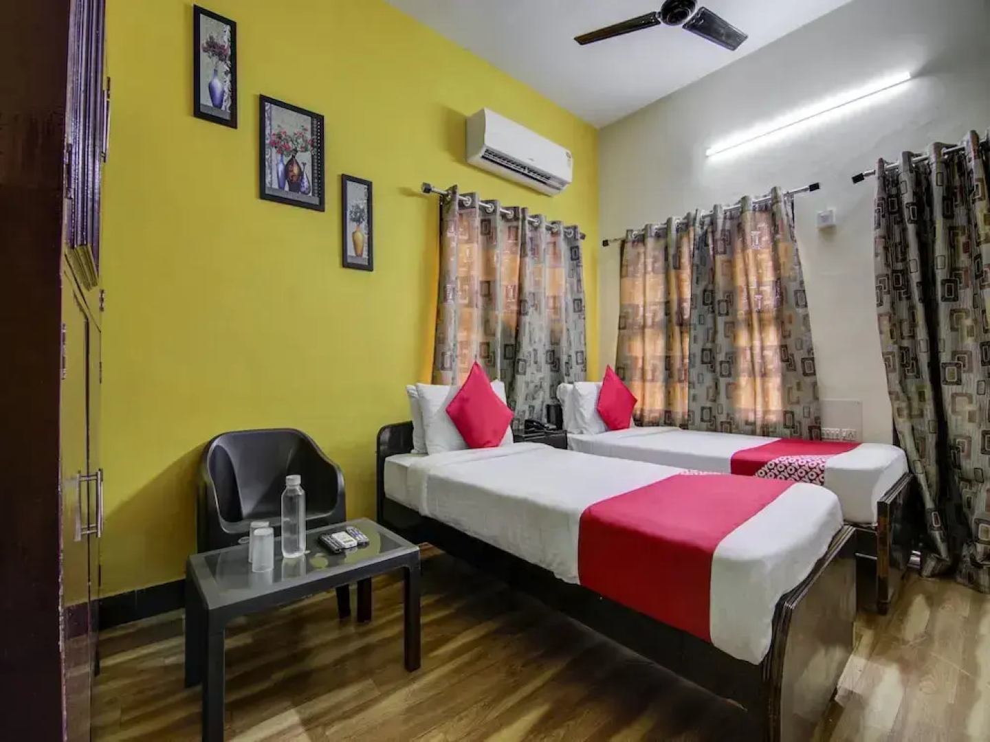 OYO 15394 Sunrise Villas