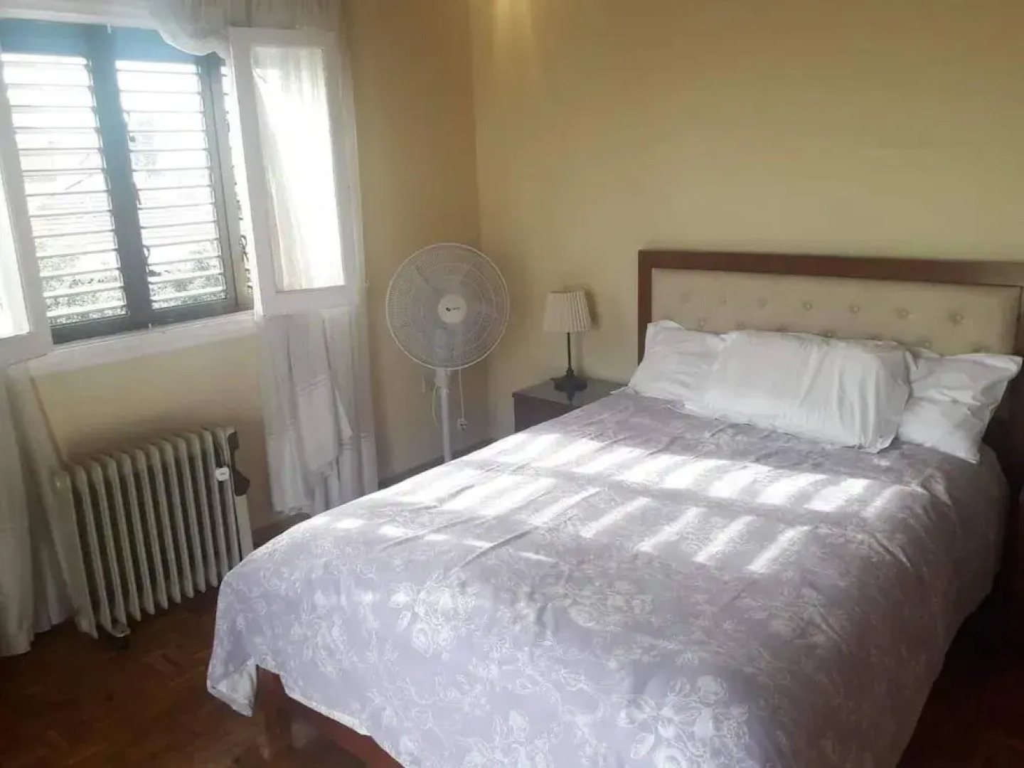 Immaculate 4-bed Apartment in Larnaca