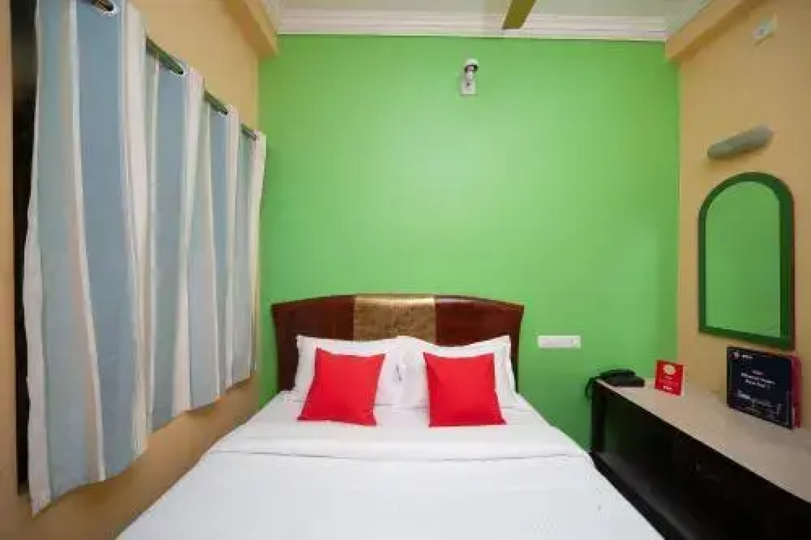 OYO 26746 Sruthi Residency