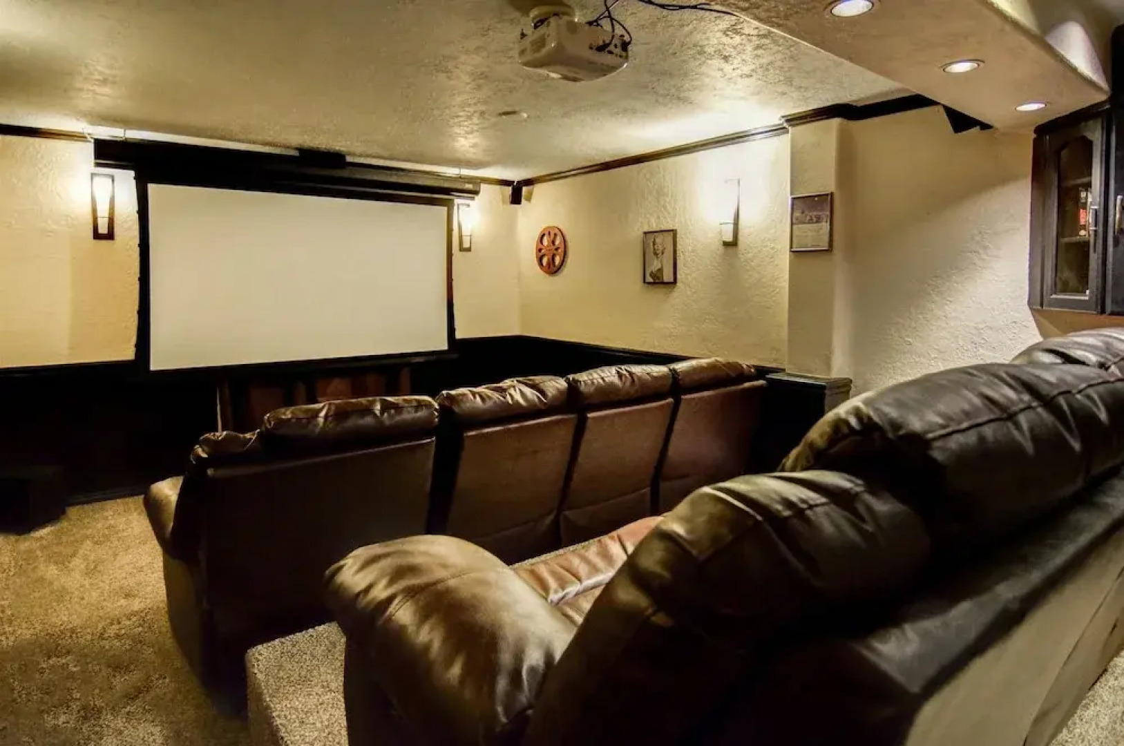 Utah's Best Vacation Rentals - Sandy