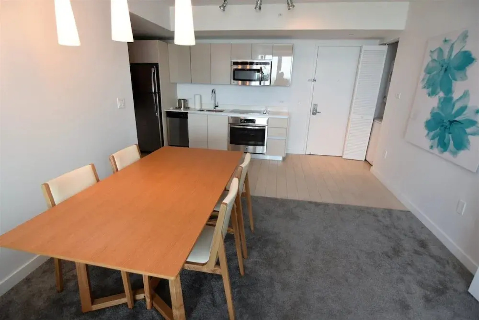 Stunning Bay Views 2 Bed 2 Bath Residence @ Beachwalk