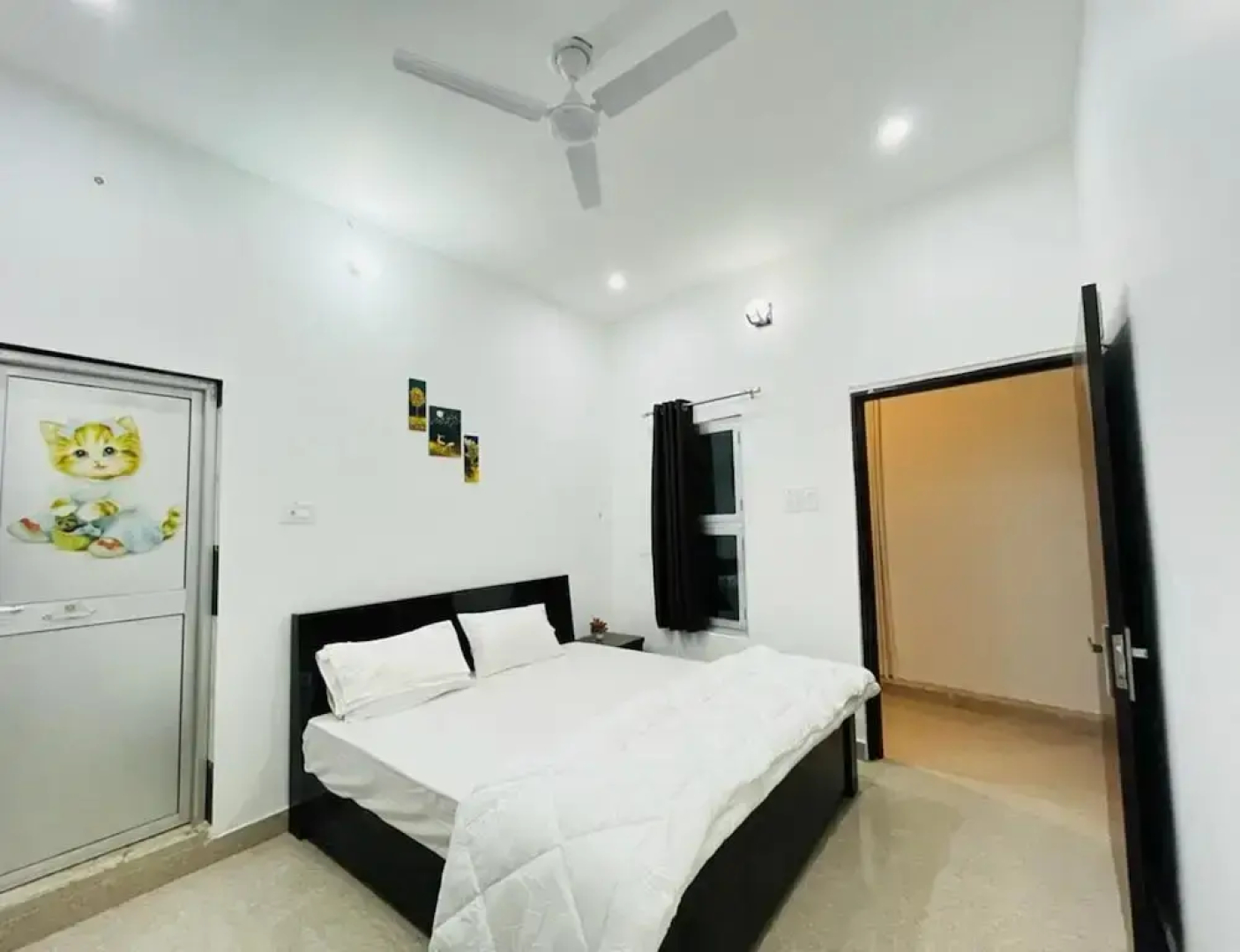 Goroomgo Ashoka Aashram Homestay Ayodhya