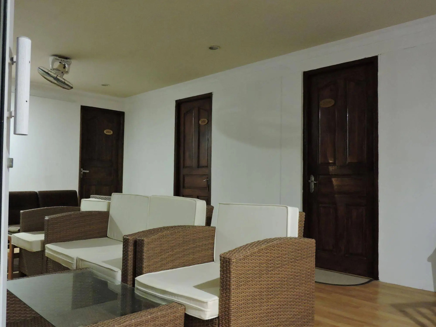 Madi Finolhu Guesthouse