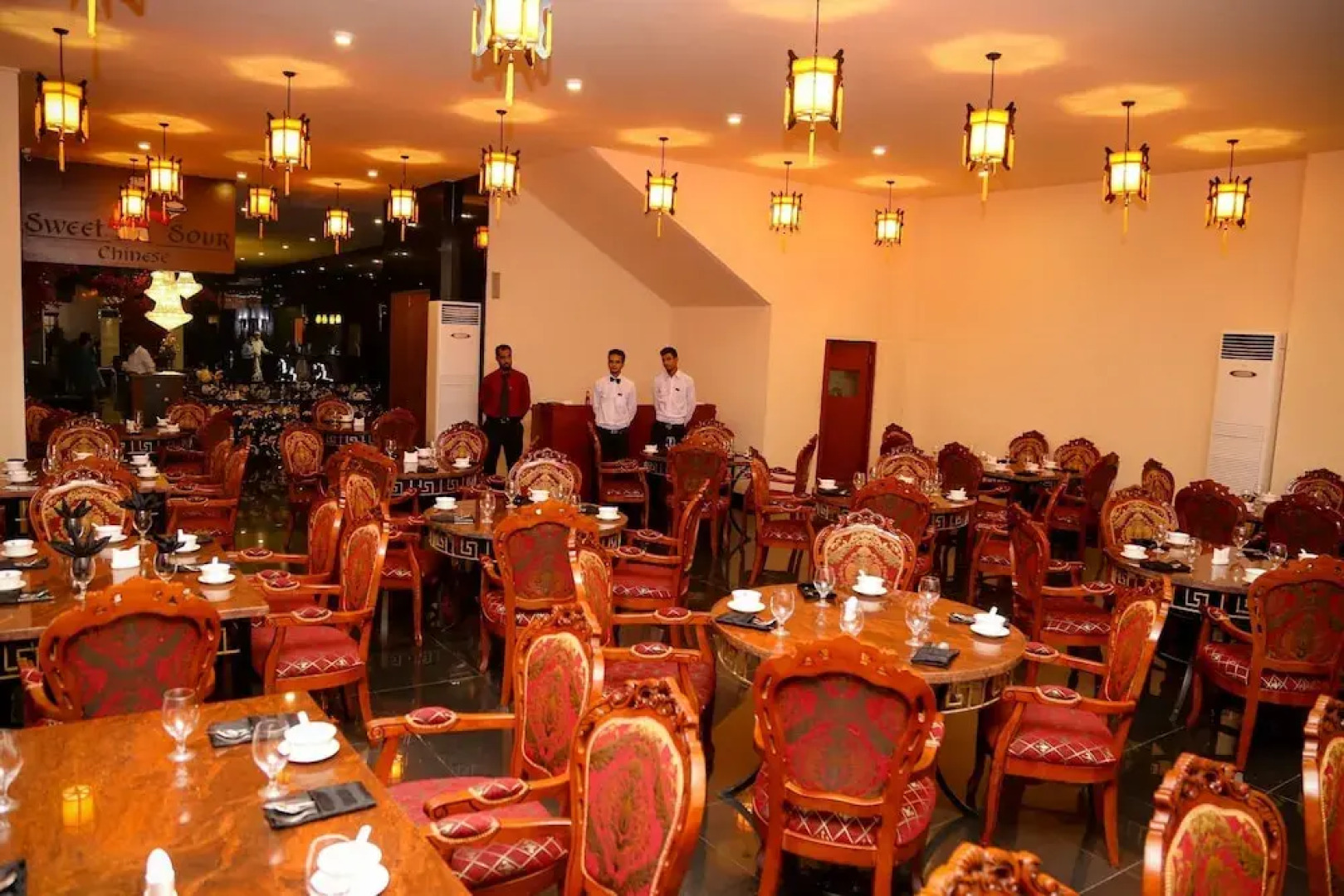 The Palace Suites Hotel