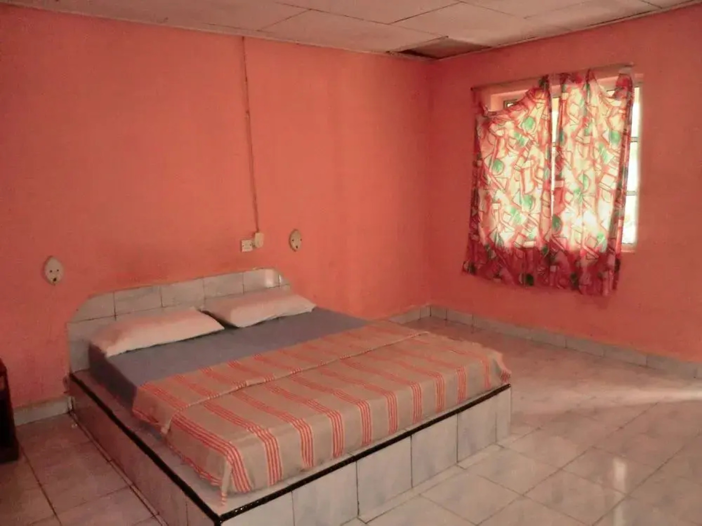 Riverside Beach Chalet