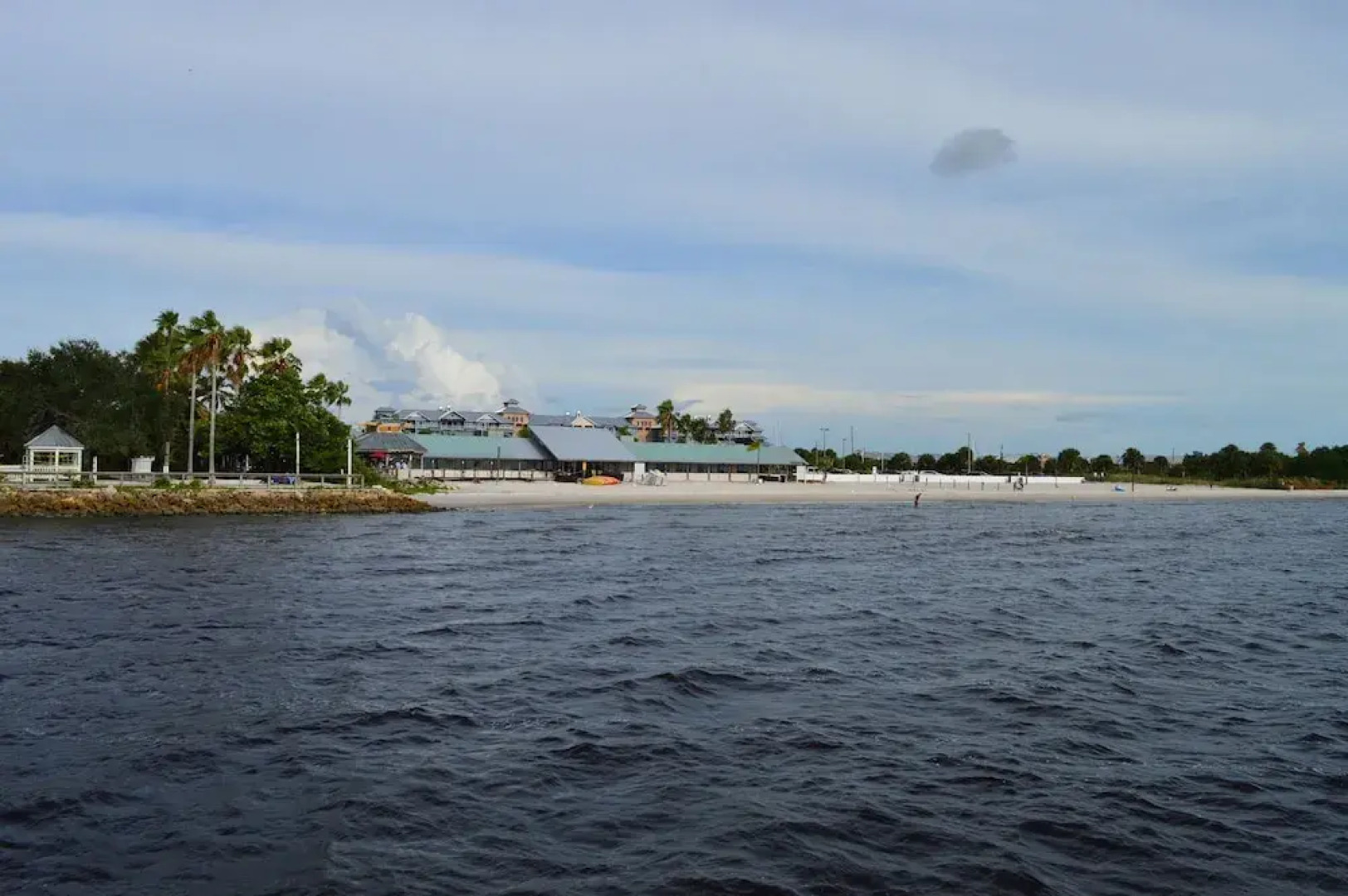 Harborside Suites at Little Harbor