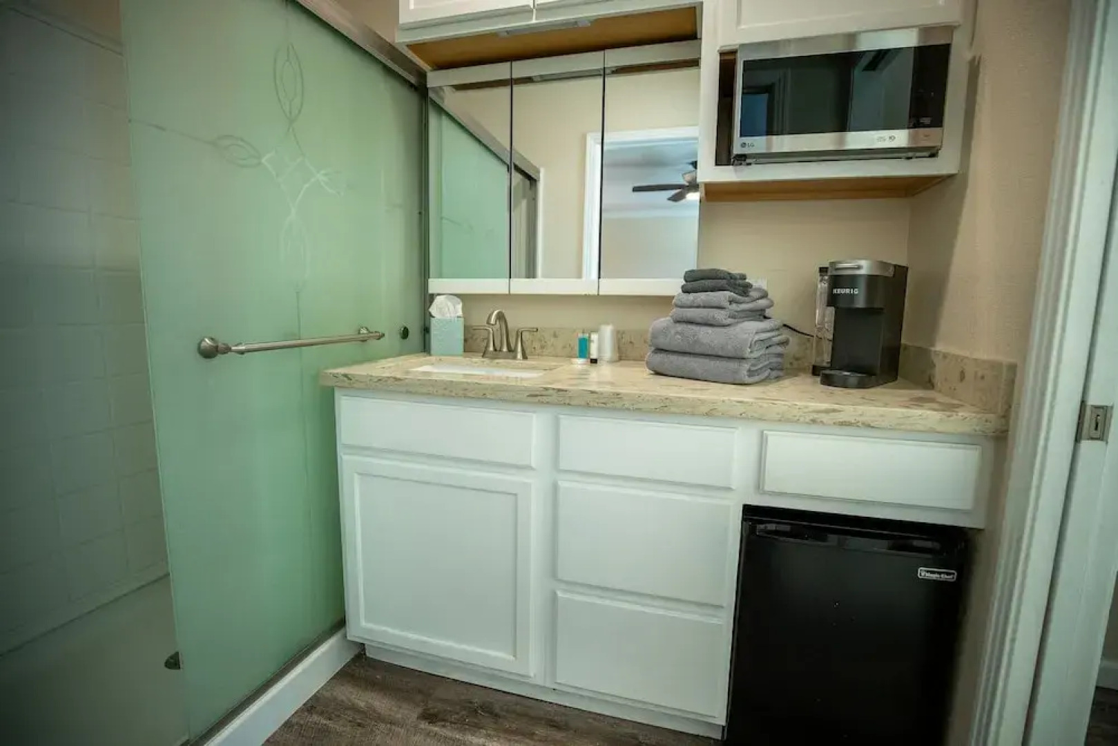 Cottage on Armstrong